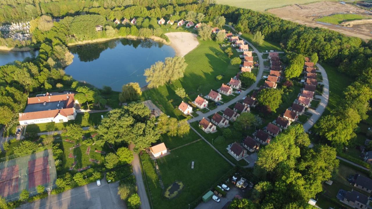 Vakantiepark 'T Broeckhuys Hotel Ewijk Екстериор снимка